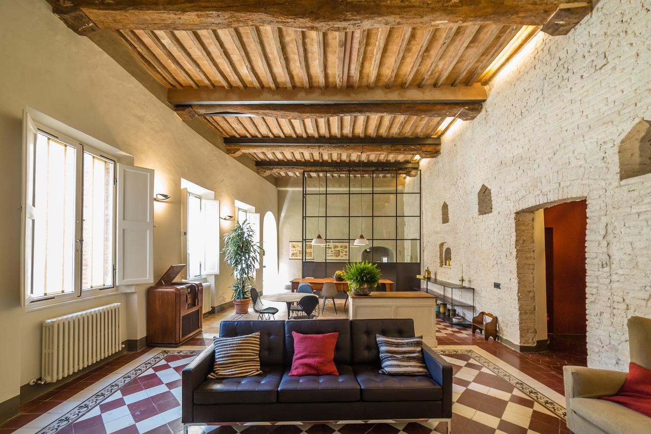 Casatorre Dei Leoni Dimora Storica Bed & Breakfast Siena Luaran gambar